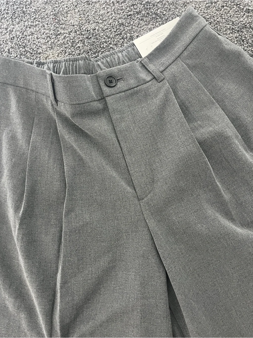 BAGGY SUIT SHORTS